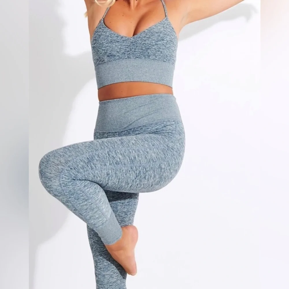 Alo Lavish Bra Soft Blue Haze Heather